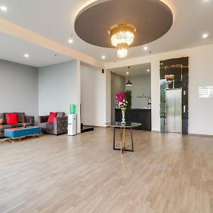 Super Townhouse Jashn